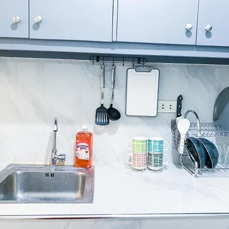 Staycation With Netflix In Espana Manila